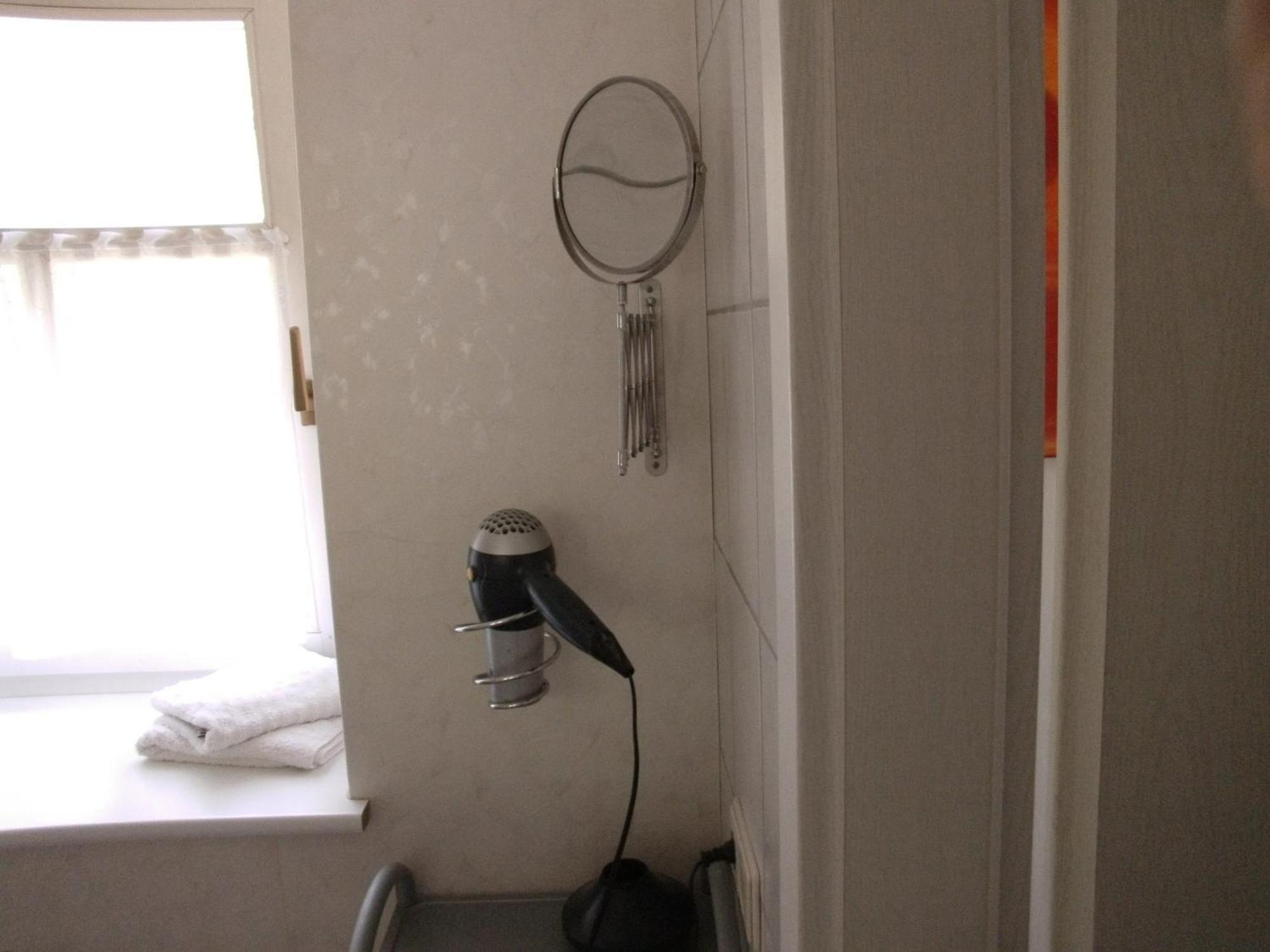 Pension & Apartments Linkemuehle Niederfell الغرفة الصورة